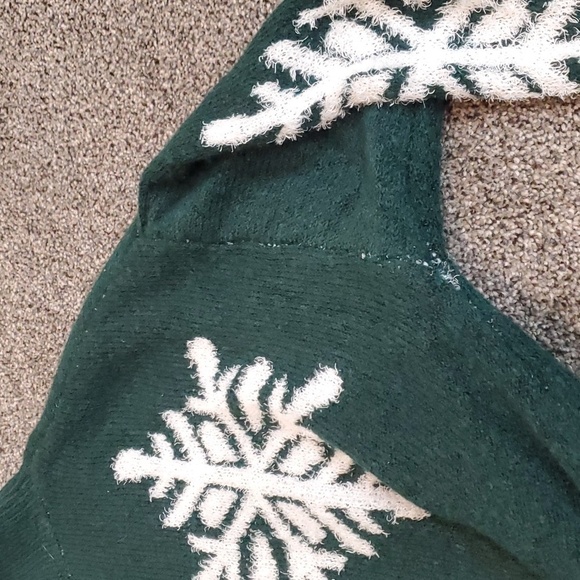 Anthropologie Cupcakes & Cashmere Turtleneck Snowflake Revolve Sweater sz M - Picture 7 of 9